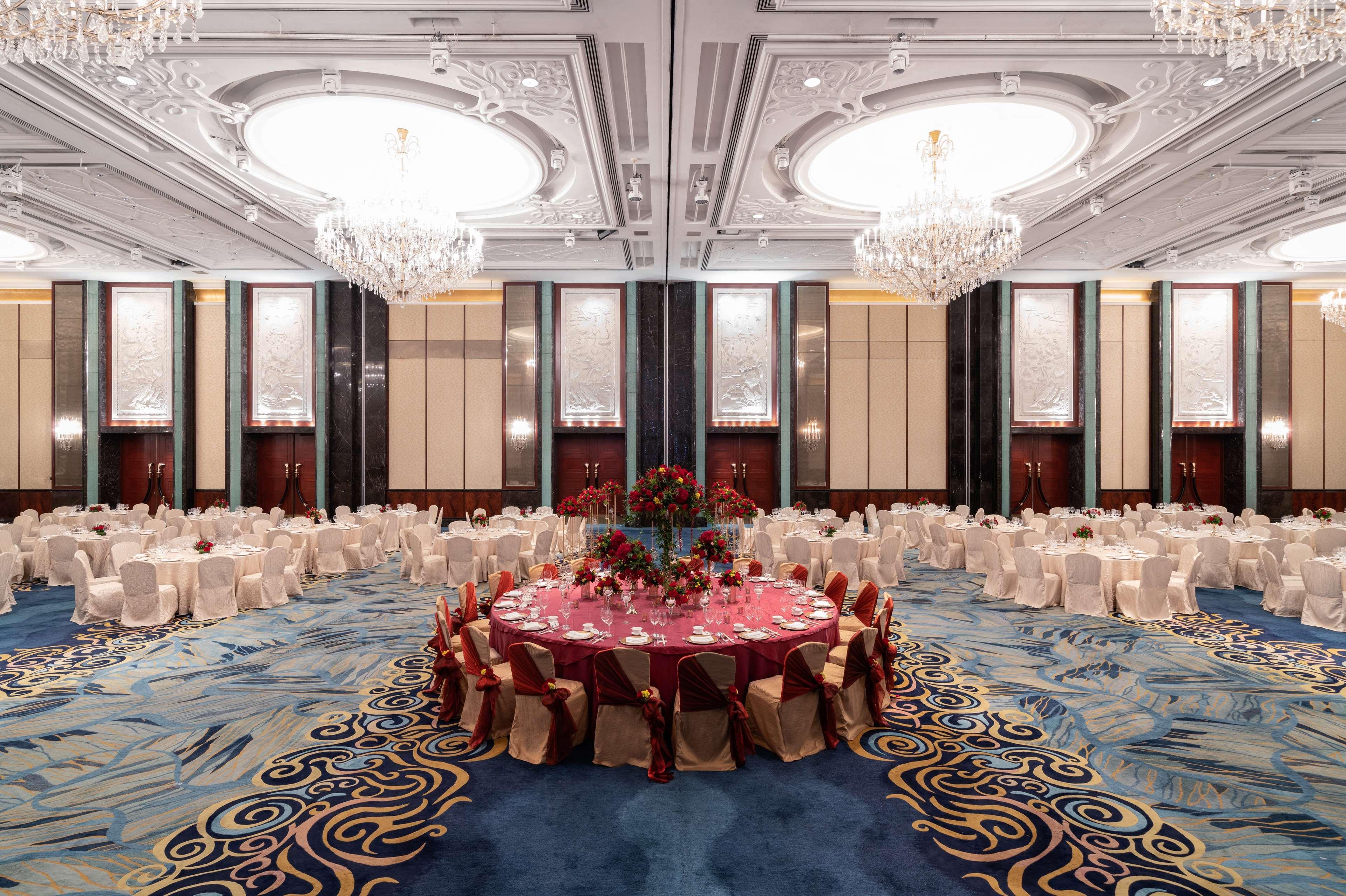 Shangri-La Singapore Exterior photo The Grand Ballroom