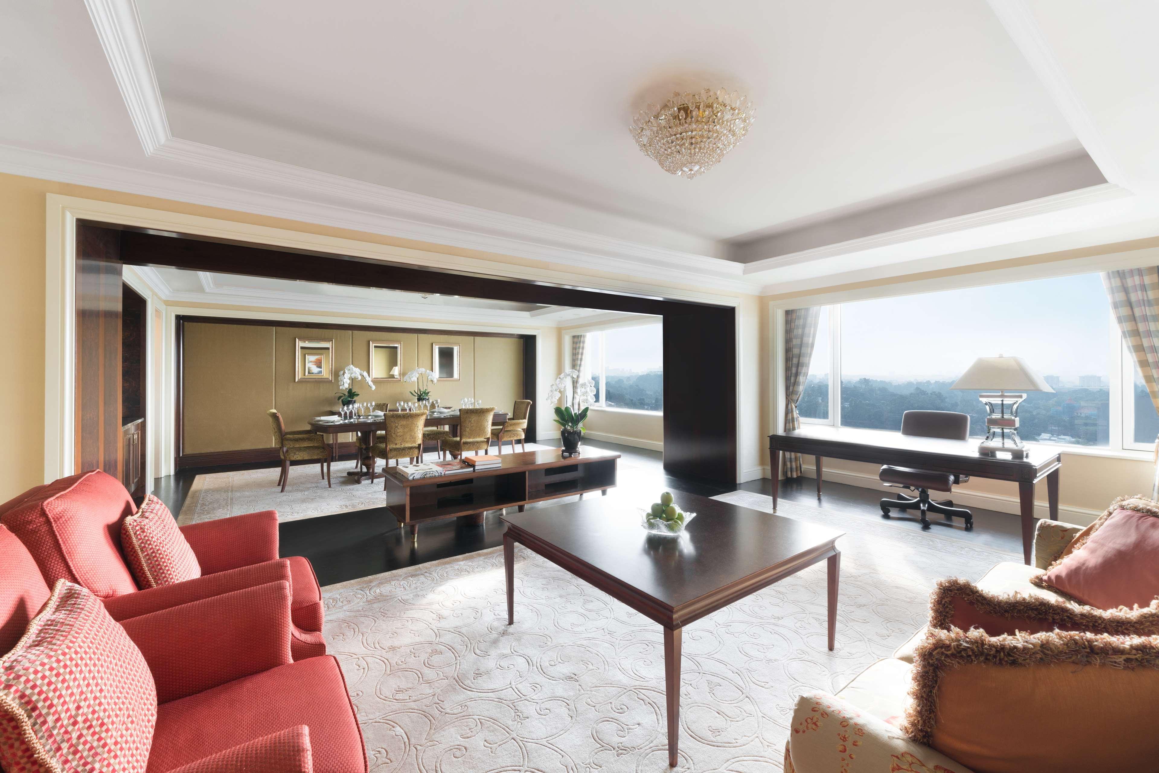Shangri-La Singapore Exterior photo A suite at the hotel