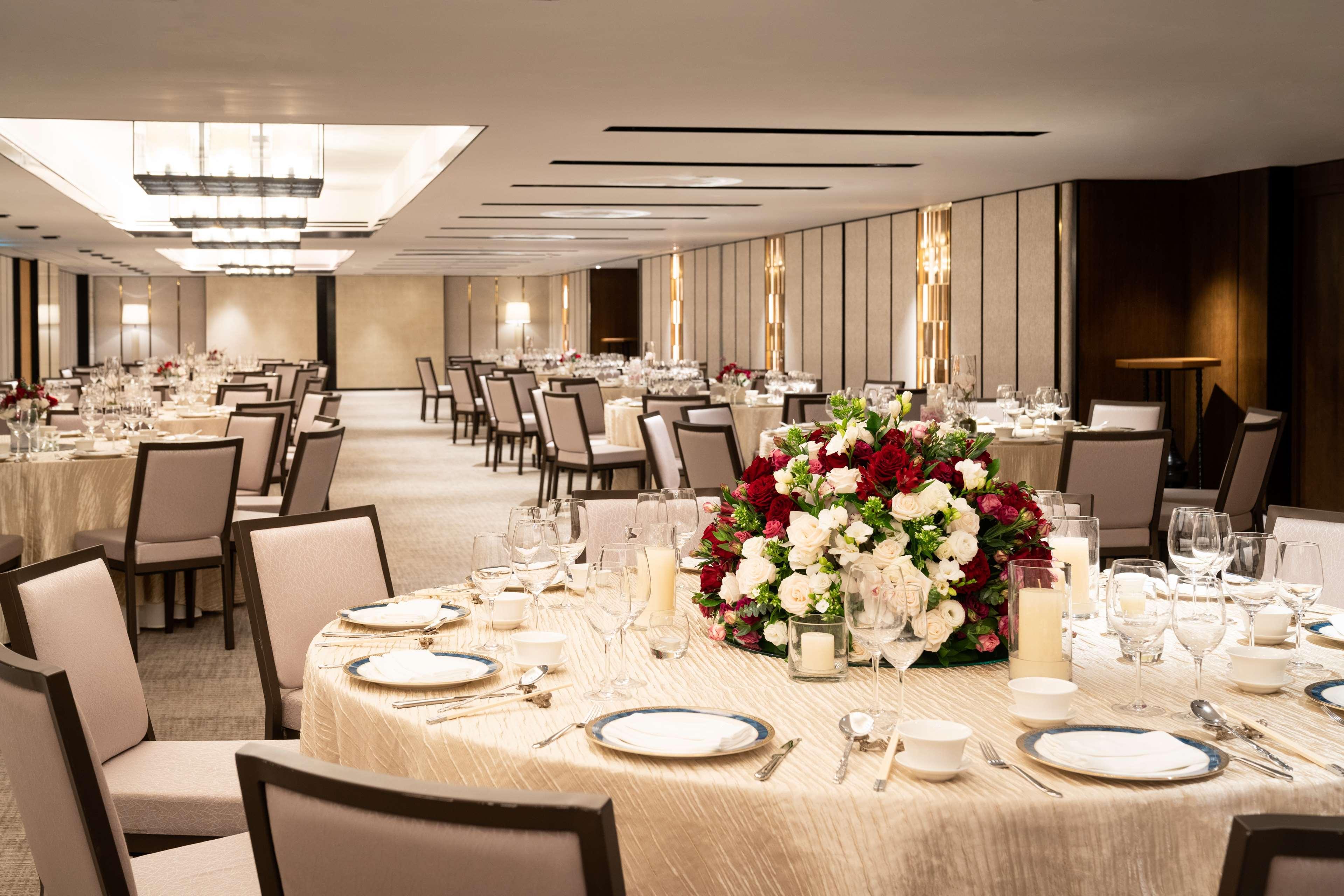 Shangri-La Singapore Exterior photo The ballroom